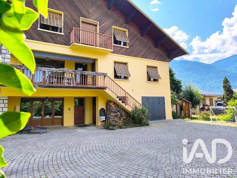 Vente Maison traditionnelle 9 pièces — photo 1