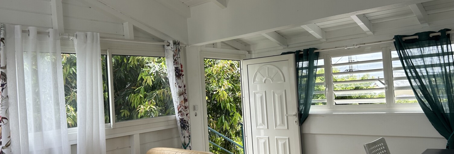 Appartement 3 Pièces 75 m² à louer à Sainte-Anne (97180)