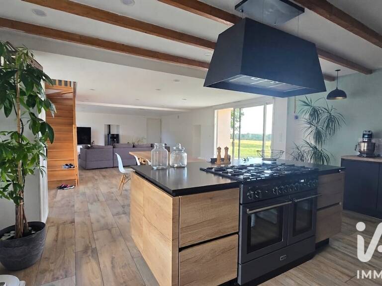 Vente Maison/villa 7 pièces — photo 1