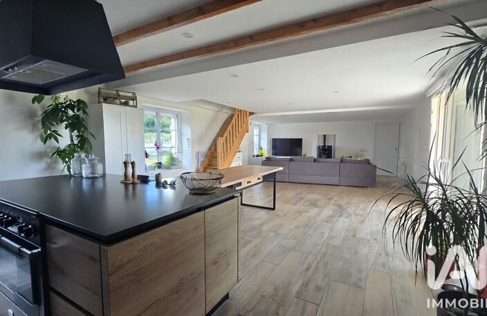 Vente Maison/villa 7 pièces — photo 2