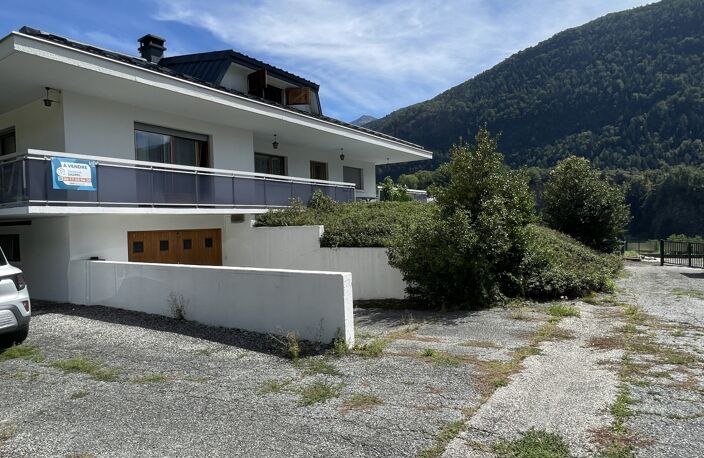 Vente Maison/villa 12 pièces — photo 2