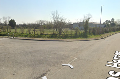 Terrain  96000 €