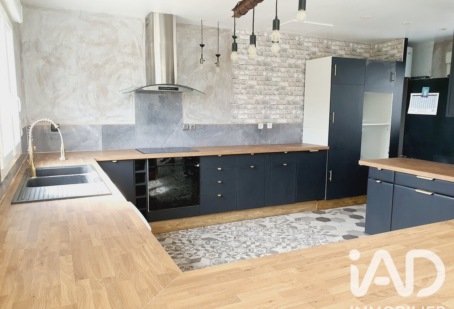 Vente Maison/villa 8 pièces — photo 1