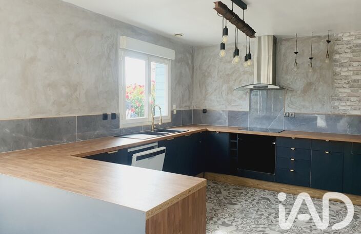Vente Maison/villa 8 pièces — photo 2