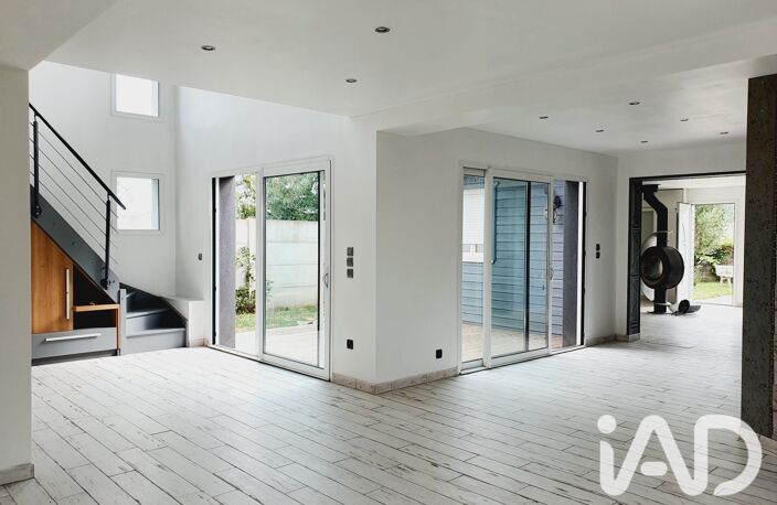 Vente Maison/villa 8 pièces — photo 4