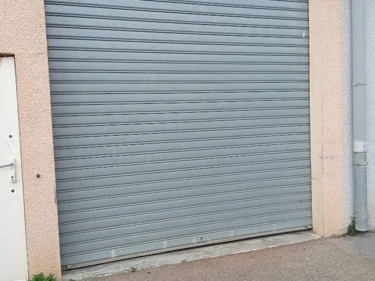 Entrepôt 137m2 — photo 1