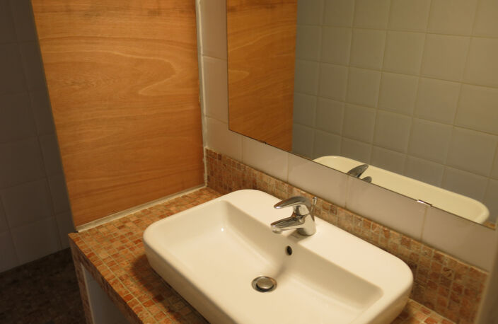 Studio Cabine Rez de jardin RIVE GAUCHE — photo 4