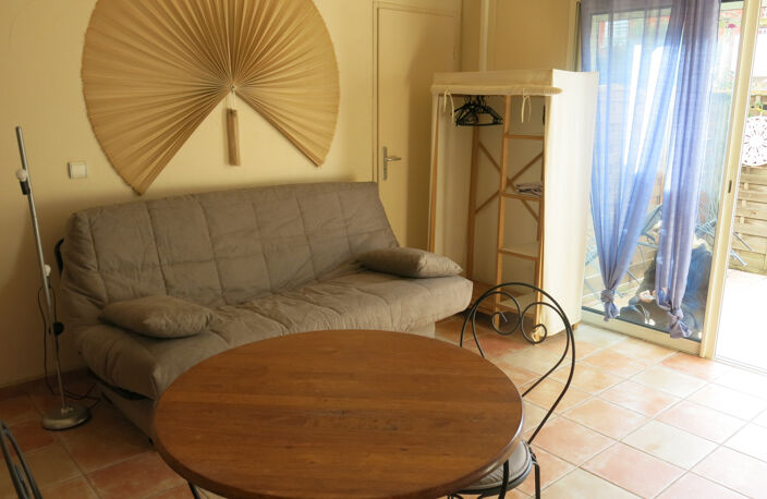 Studio Cabine Rez de jardin RIVE GAUCHE — photo 5