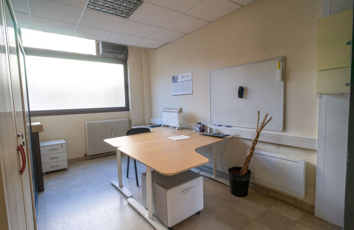 Local Commercial + Bureaux 123m2 — photo 2