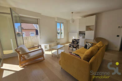 Appartement 4 pièces 1144 €