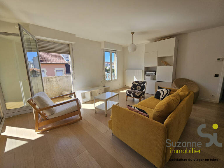 GRENOBLE Estacade T4 Meublé 95m² balcon & vue — photo 1