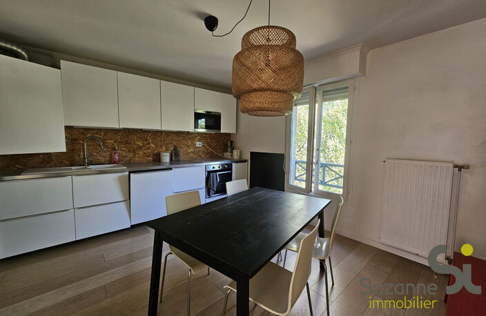 GRENOBLE Estacade T4 Meublé 95m² balcon & vue — photo 3