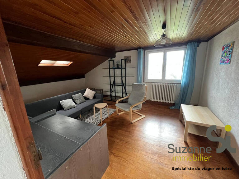 Echirolles 2 pièces de 37m² (55m² au sol) avec parking — photo 1