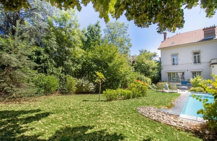 Maison À Vendre Piscine Jardin — photo 3