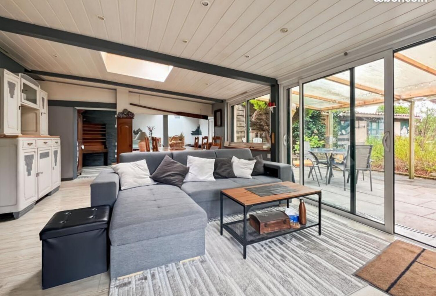 SAINT HERBLAIN (44) PROCHE COMMODITES ET GRANDS AXES MAISON FAMILIALE AVEC GITE ET ANNEXES SUR 1941M² — photo 1