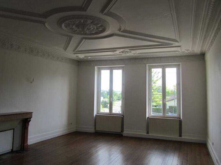 Appartement de 80m2 à louer sur Courcelles-Chaussy — photo 1