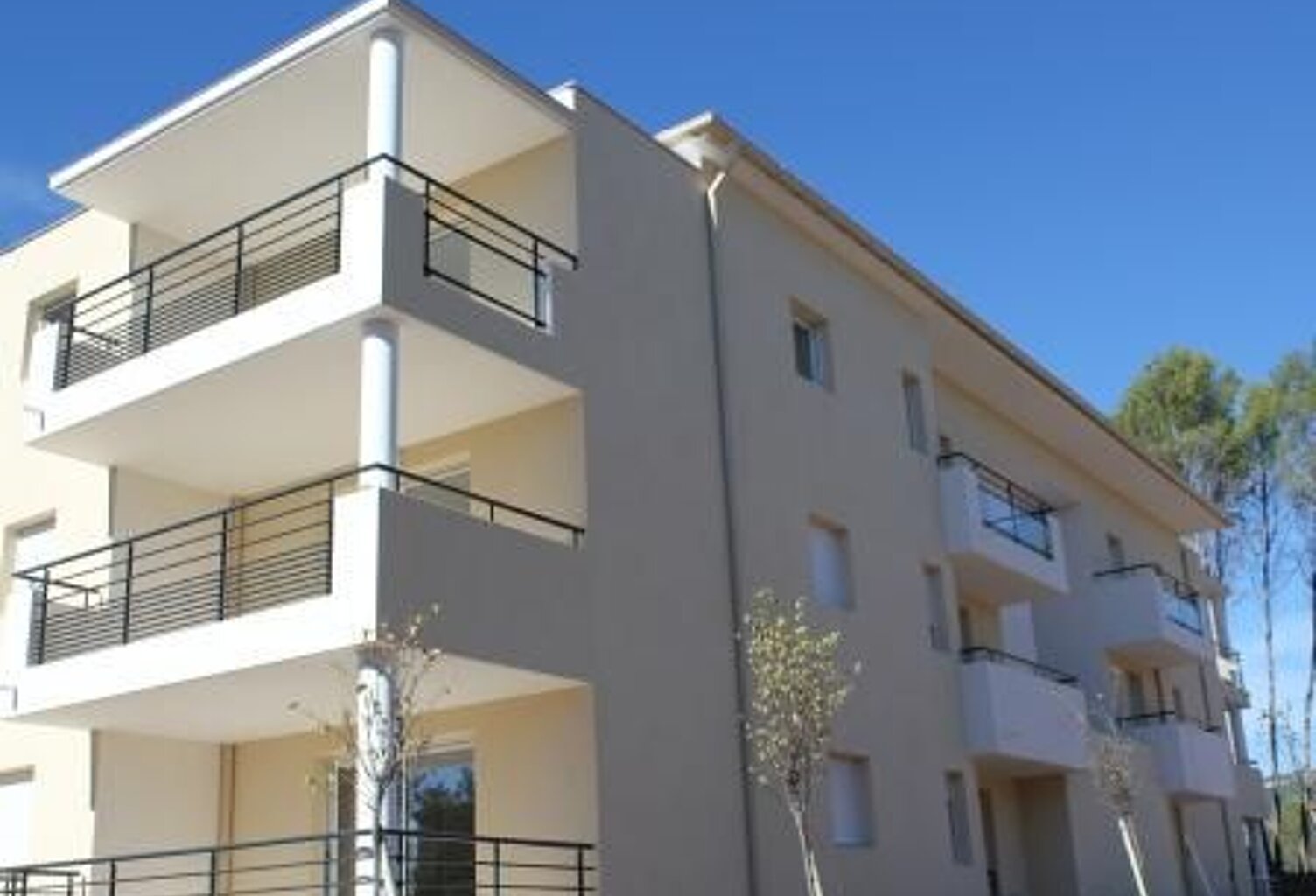 Appartement de 48m2 à louer sur Roquebrune-sur-Argens — photo 1
