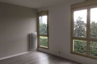 Appartement 1 pièces 540 €