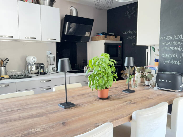 Maison de plain-pied à vendre - 4 pièces - 3 Chambres - Terrain plat 458m2 sur les hauteurs d'Apt — photo 1
