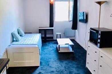 Appartement 1 pièces 630 €