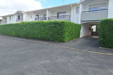 Appartement 3 pièces 912 €