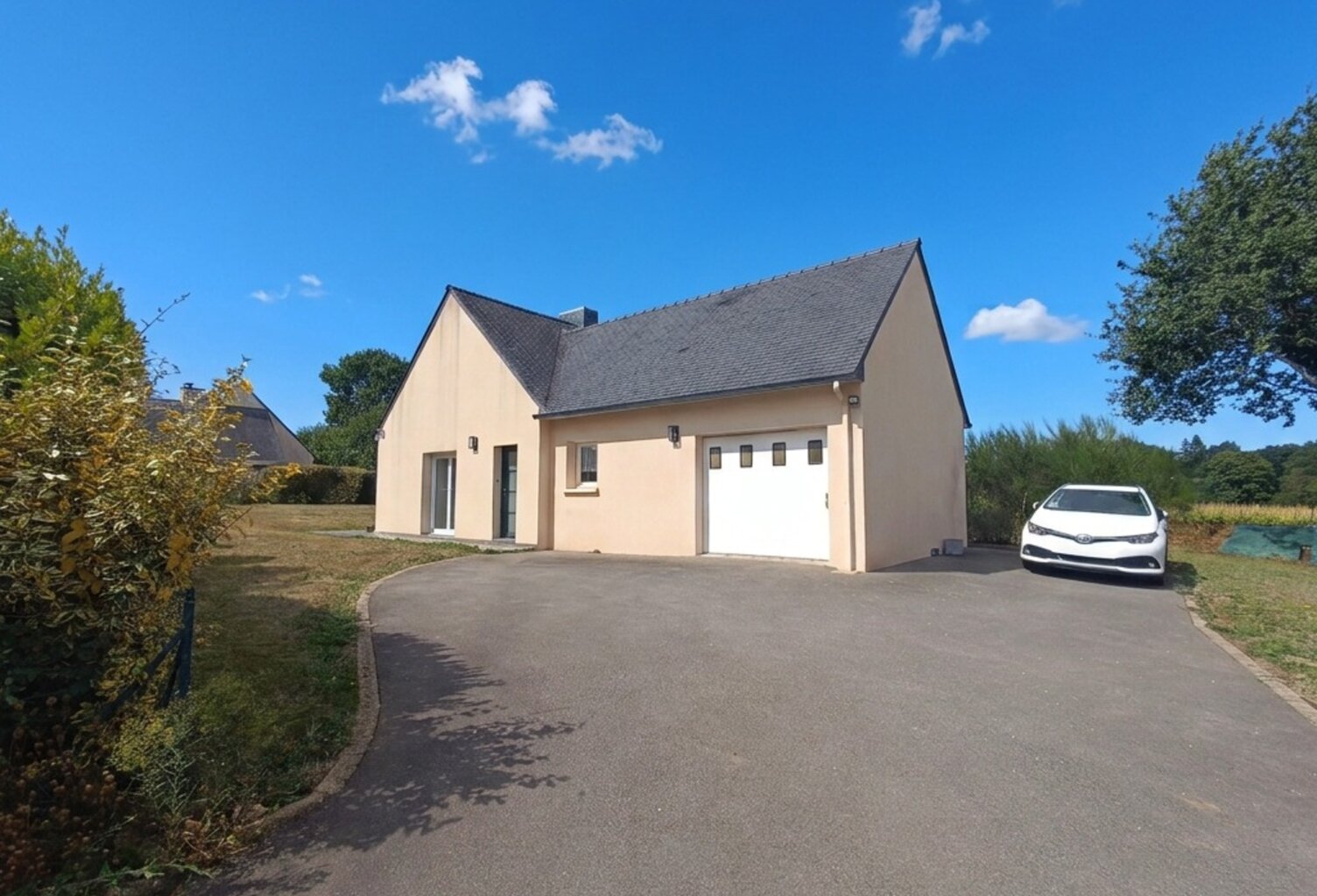 Maison familiale avec 4 chambres, jardin et vue dégagée – Edern (29) — photo 1