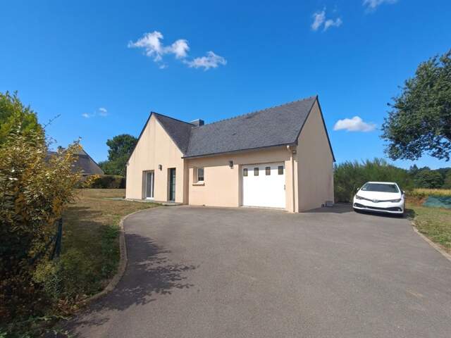 Maison familiale avec 4 chambres, jardin et vue dégagée – Edern (29) — photo du bien