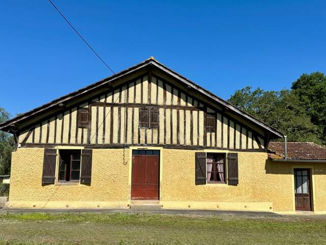 Dpt Gers (32), à vendre proche de LE HOUGA maison P5 de 180 m² - Terrain de 15 Ha — photo du bien
