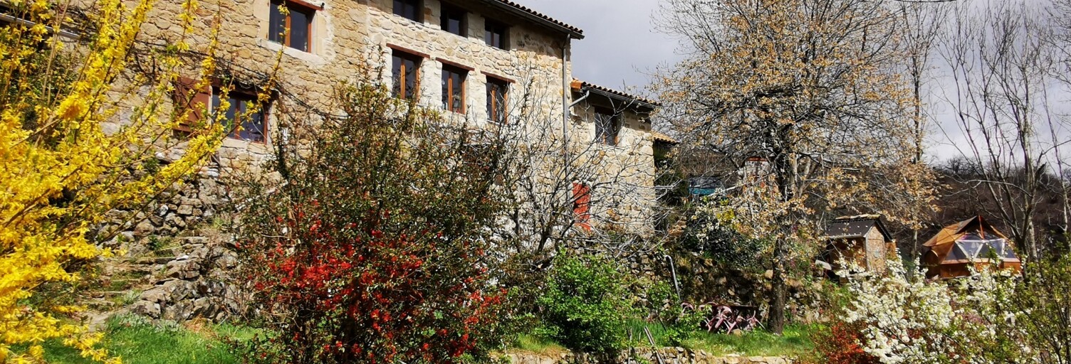 Maison 4 Pièces 154 m² à vendre à Saint-Julien-du-Gua (07190)