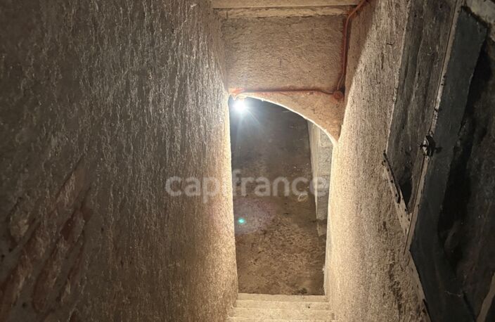 A  SAINT FORGEUX LESPINASSE (42) MAISON DE CARACTERE de 200 M2 avec DEPENDANCES et terrain clos de 8400M2 — photo 3
