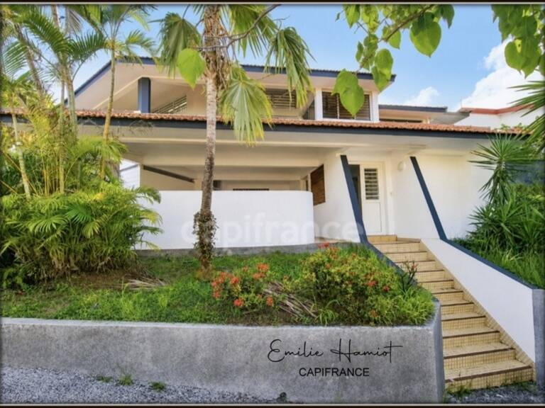 A vendre - Fort de France – Quartier Didier - Maison d'architecte – 7 Pièces – 4 Chambres + Petit T2 Indépendant — photo 1