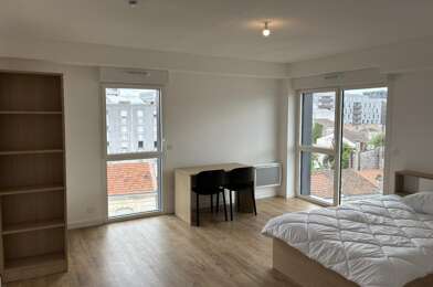 Appartement 1 pièces 725 €