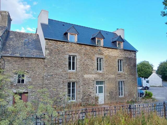 Maison Bon Repos Sur Blavet 7 pièce(s) 165 m2 — photo du bien