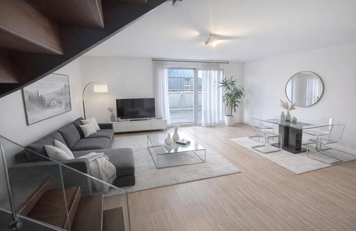 SURZUR Appartement T3 en DUPLEX de 67,70 m2. Terrasse, garage fermé et parking. À pied du bourg — photo 2