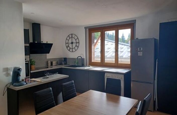 MIJOUX  Appartement rénové au cur du village — photo 2