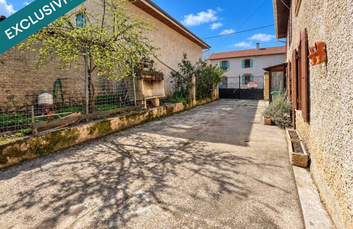 Maison village avec jardin et garage — photo 2