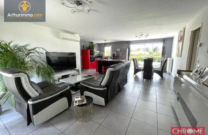 Maison de plain-pied 90 m² garage jardin — photo 2