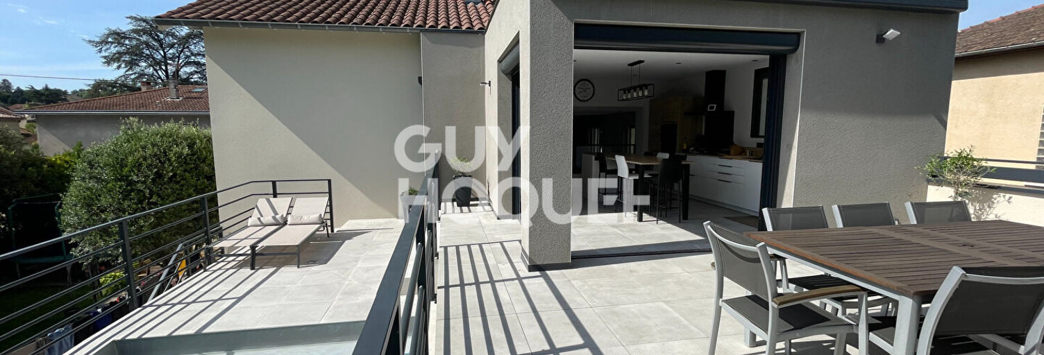 Maison 10 Pièces 234 m² à louer à Valence (26000)