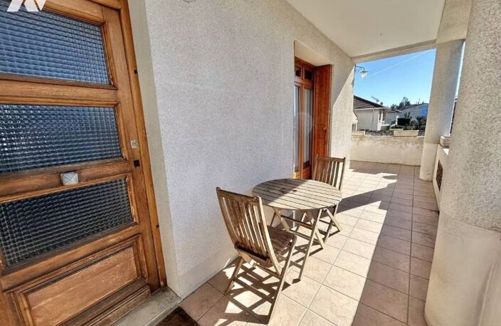 Vente maison 10 pièces 256 m² Montrond-les-Bains (42210) — photo 2