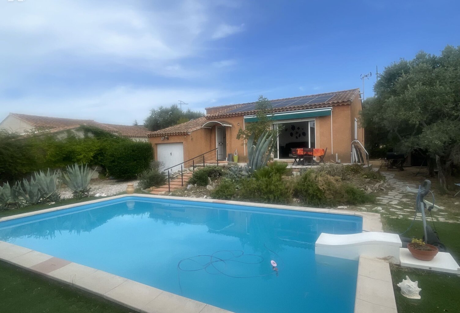Vente maison 3 pièces 80 m² Coudoux (13111) — photo 1