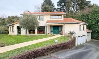 Maison 8 Pièces 235 m² à vendre à Cholet (49300)