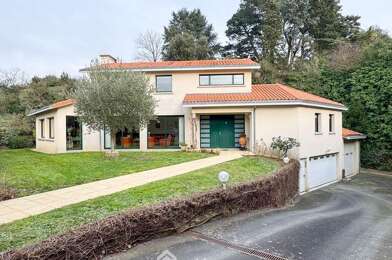 Maison 8 pièces 534800 €