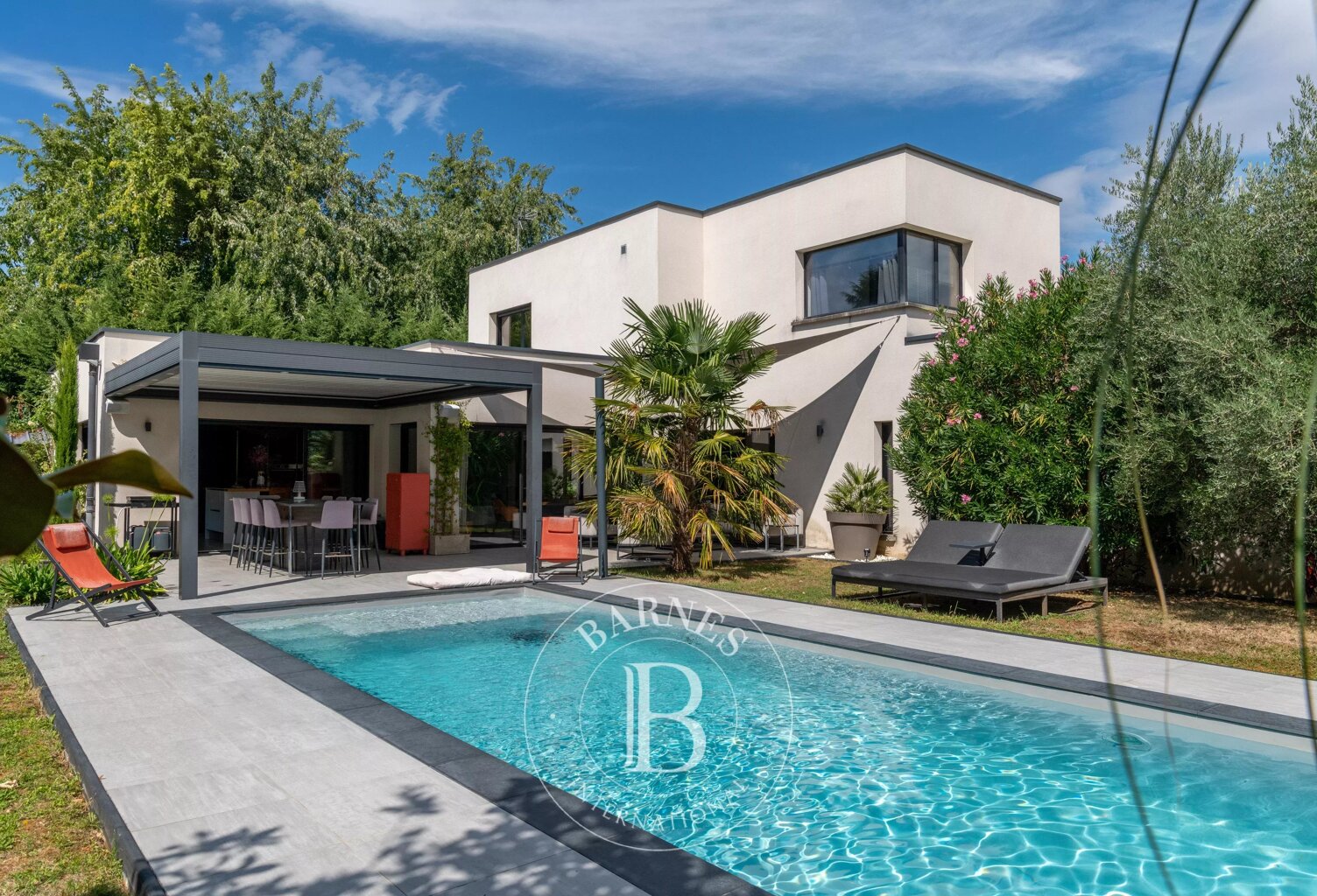 Saint Didier au Mont d'Or - Maison contemporaine - 9 pièces - 6 chambres - Terrain de 1469m² — photo 1
