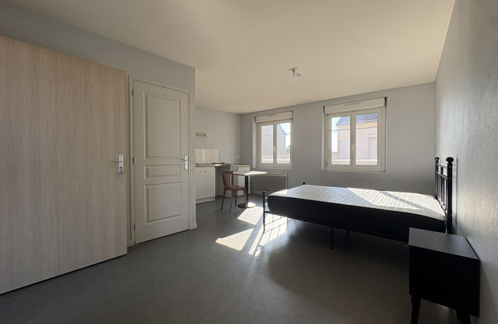 Studio meublé 25m2 - Yvré-l'Évêque - 450EUR — photo 2