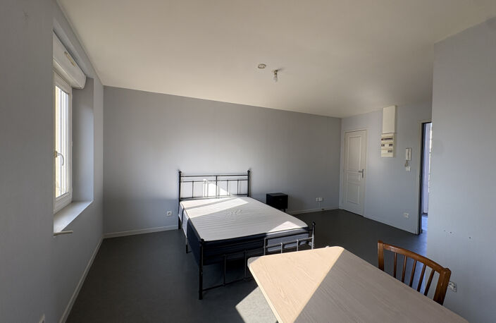Studio meublé 25m2 - Yvré-l'Évêque - 450EUR — photo 3