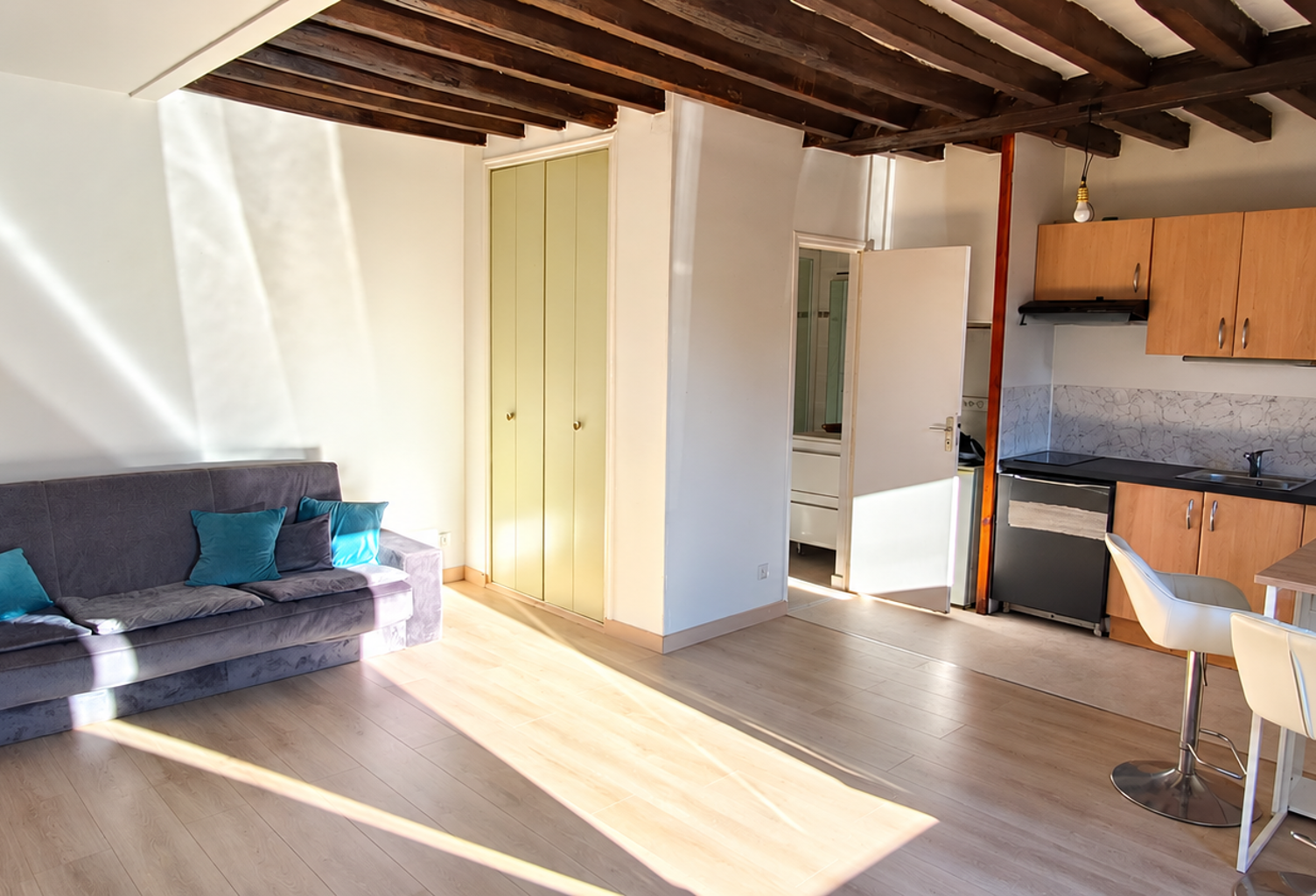 Vente Studio 1 pièce — photo 1