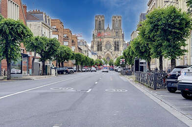 Appartement 4 pièces 309750 €