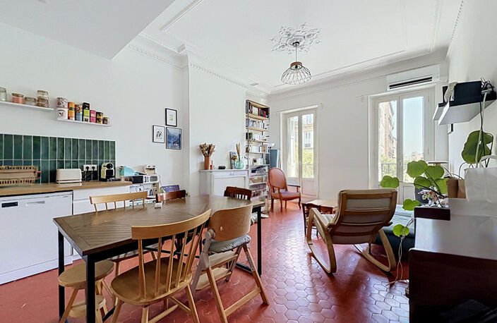 Superbe appartement 4 pièces lumineux à vendre à Marseille - Le Camas - Garage - Cave - Chambre de service — photo 2