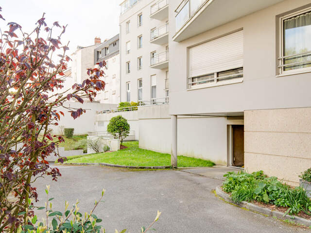 A VENDRE PLACE PARKING COUVERTE NANTES SAINT-CLEMENT — photo du bien