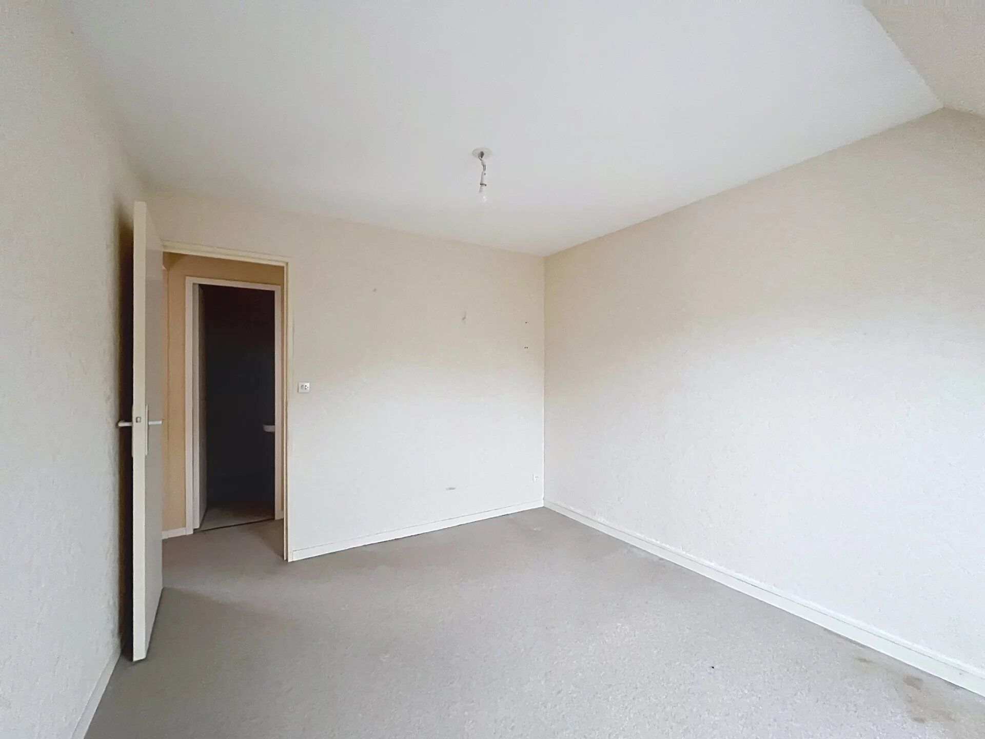 Acheter maison de 5 pièces 98 m² 142 000 € à Laon (02000) : une annonce Arthurimmo.com — 5